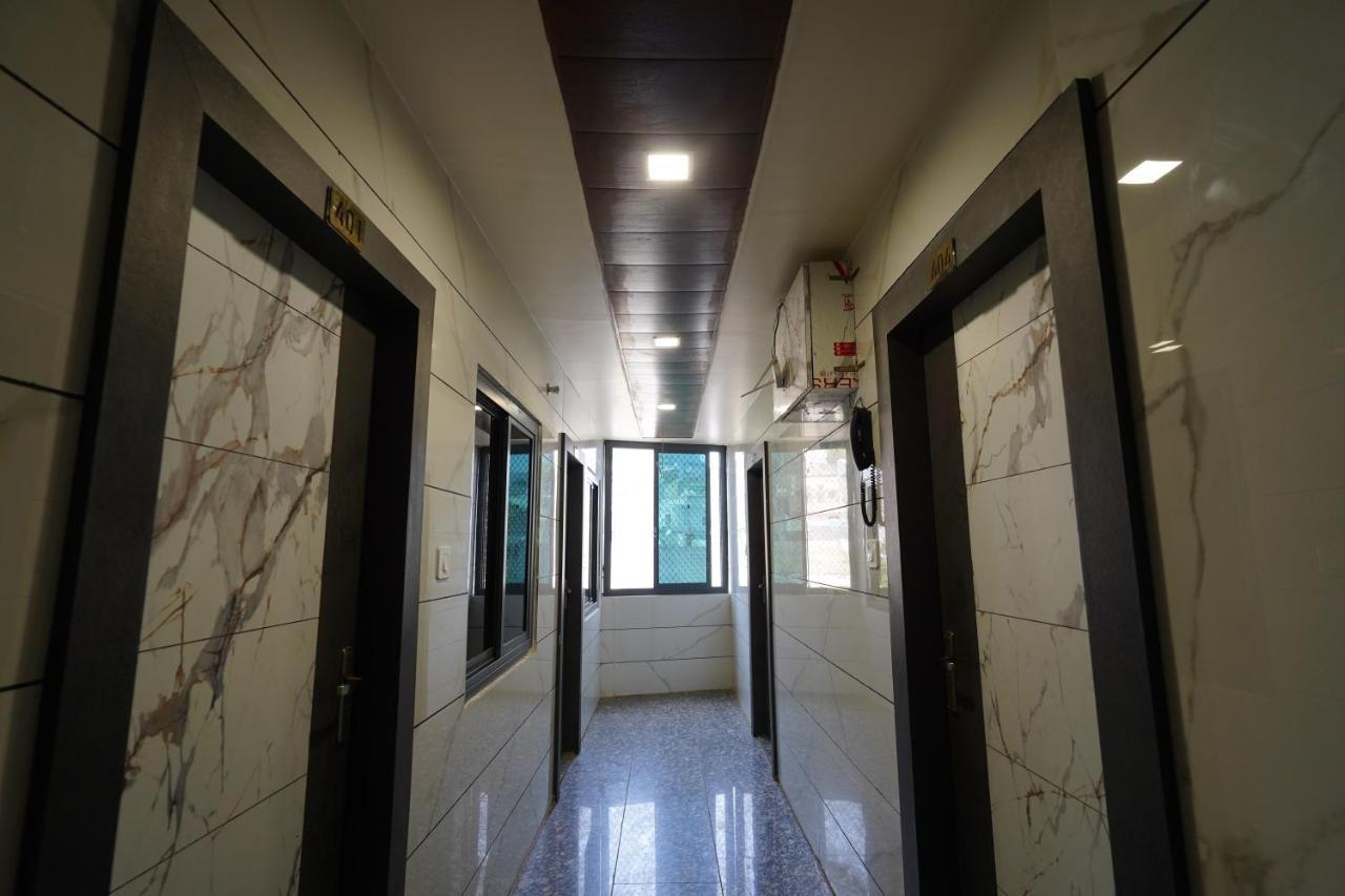 Hotel New Sundaram 150 Mtrs From Dargah Adžmér Exteriér fotografie