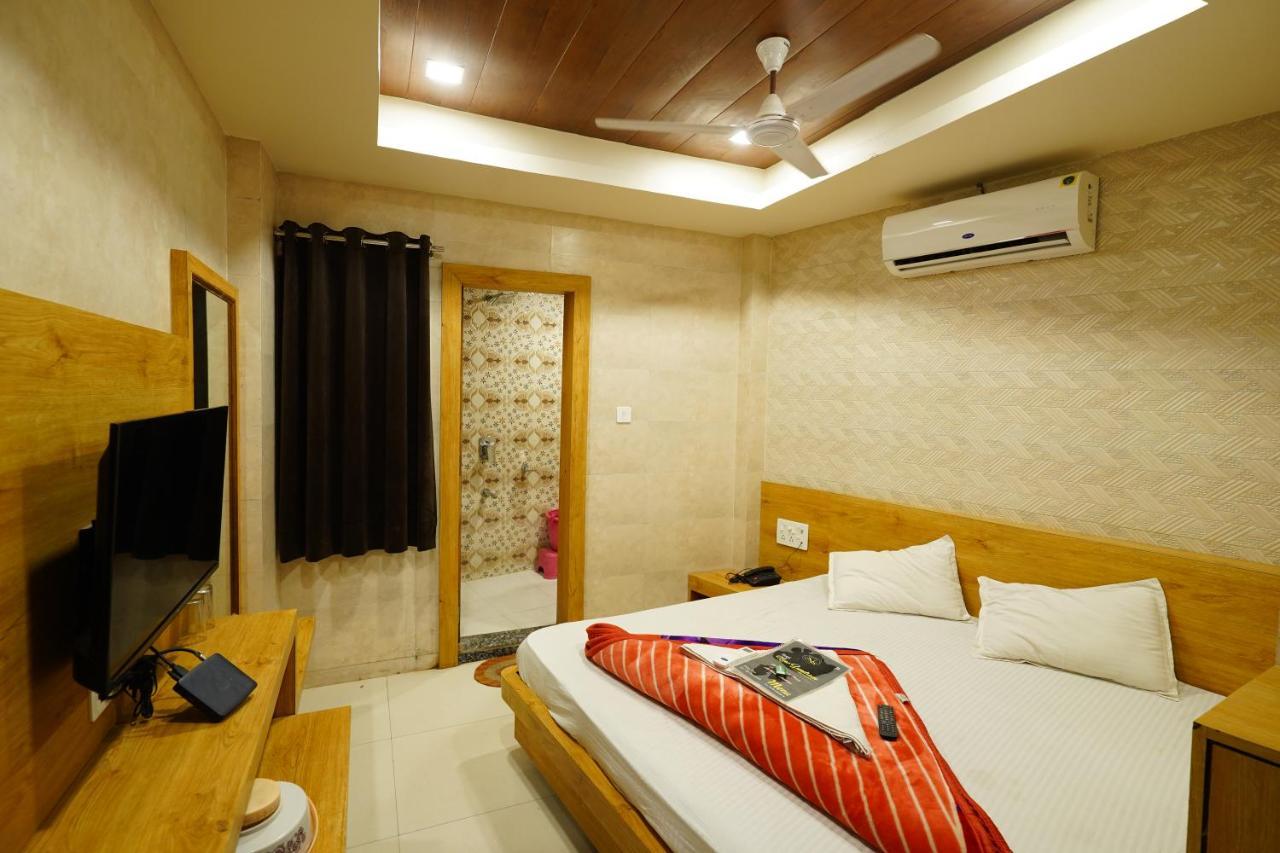 Hotel New Sundaram 150 Mtrs From Dargah Adžmér Exteriér fotografie