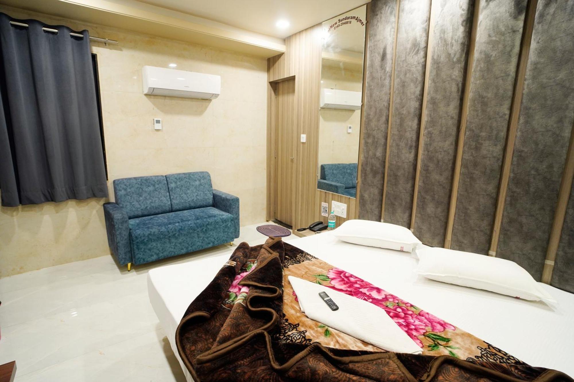 Hotel New Sundaram 150 Mtrs From Dargah Adžmér Exteriér fotografie